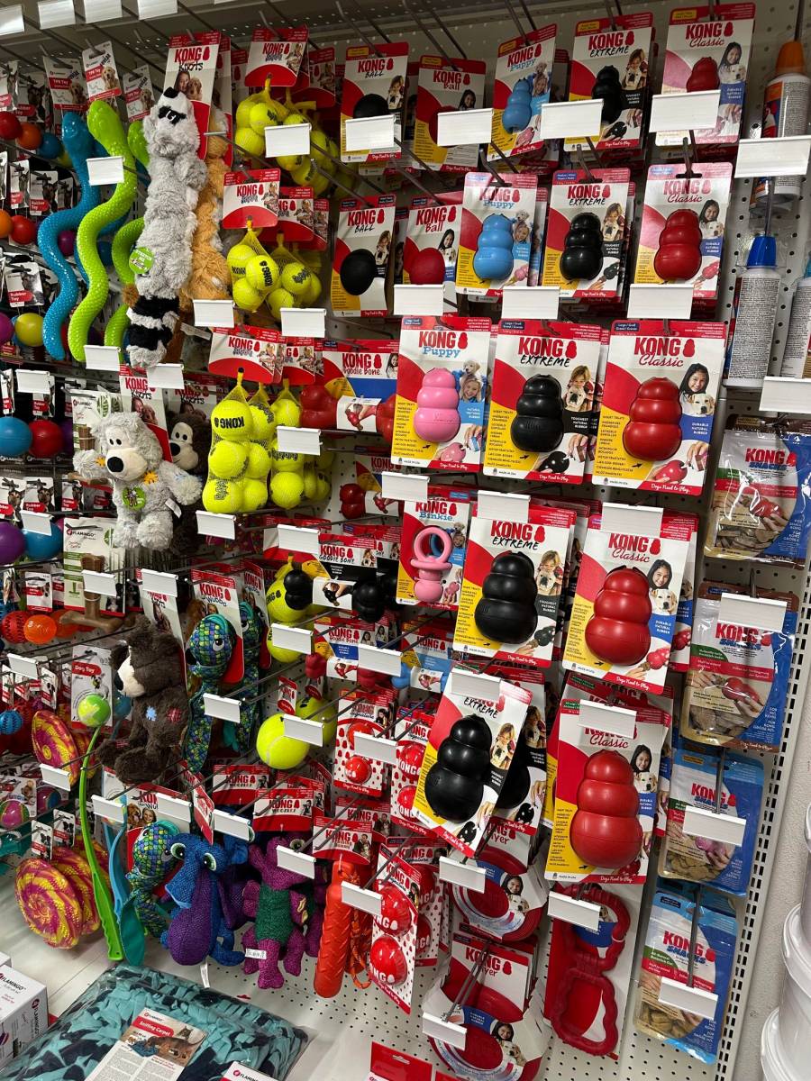 Accessoires chien et chat à découvrir dans vos animaleries coopératives agricoles Sopavar à Sanary et à Six Fours près de Toulon dans le Var