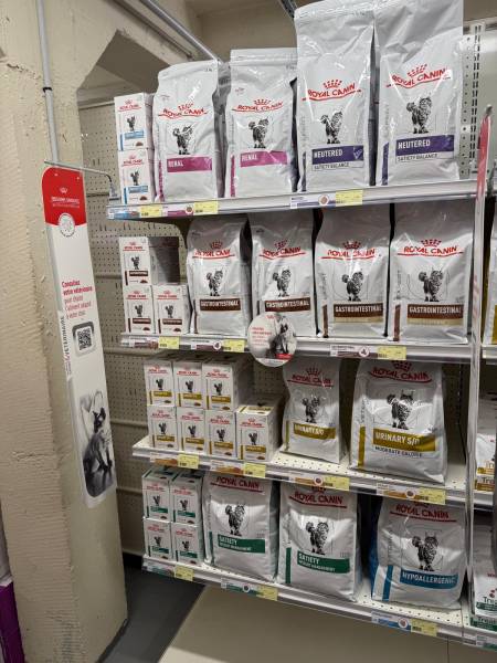 Rayon de la gamme Royal Canin Veterinary pour chien Hypoallergenic Urinary S/O Gastro Intestinal et Satiety chez SOPAVAR à Six-Fours et à Sanary près de Toulon dans le Var